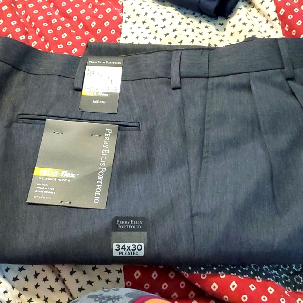 Perry Ellis Folio-flex Pleated Dress Slacks NWT 34 x 30